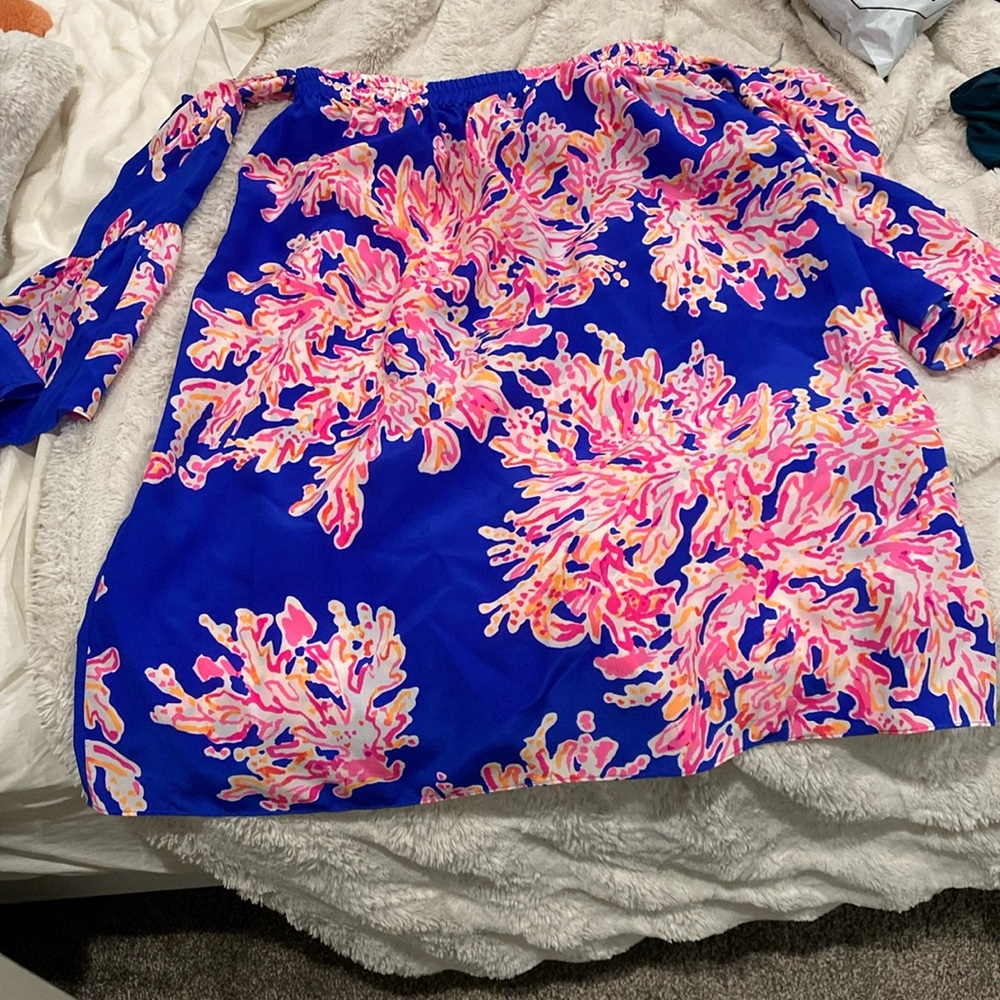 Lilly Pulitzer strapless dress - has flouncy sleeves